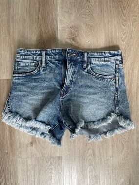 Kut from the Kloth Acid Wash Blue Frayed Hem Denim Shorts